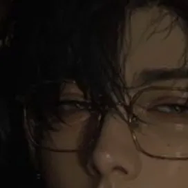 chat with ai character: Koi