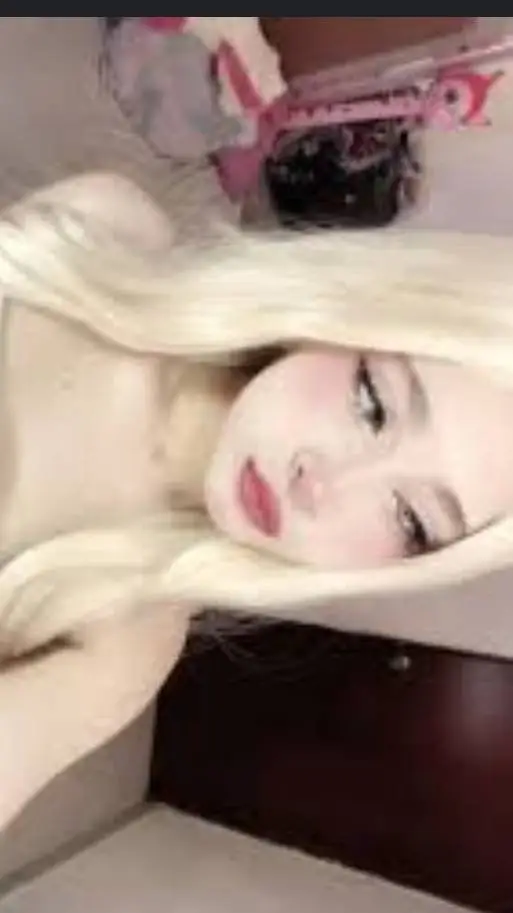 ai character: miry background