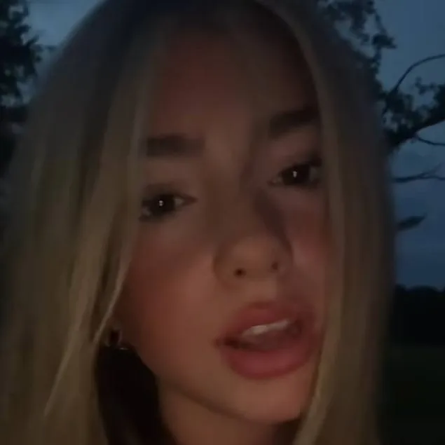 chat with ai character: embreigh