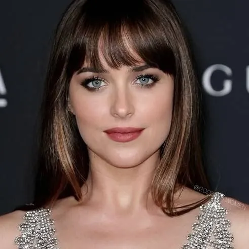 chat with ai character: Dakota Johnson 