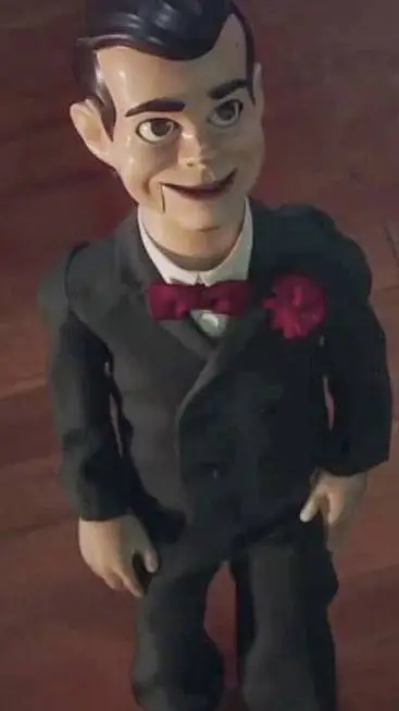 ai character: Slappy The Dummy  background