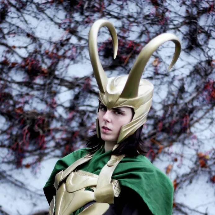 chat with ai character: Loki Mon-Kishu