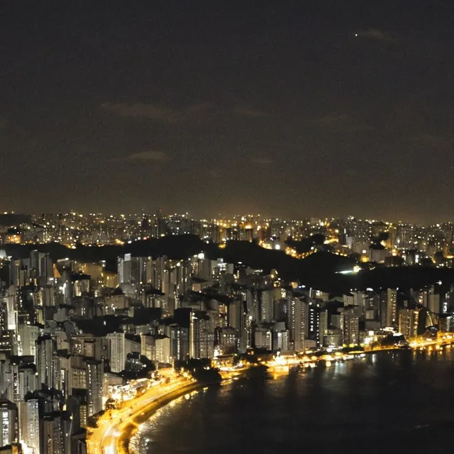 chat with ai character: Brasil