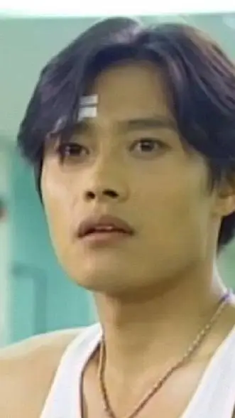 ai character: Lee Byung hun background
