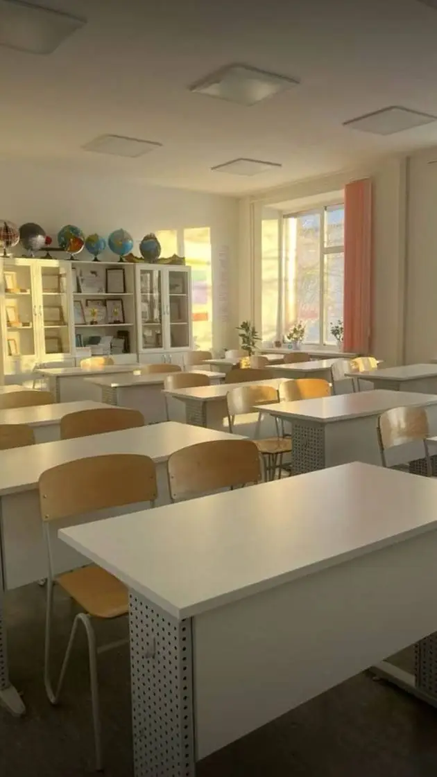 ai character: MY CLASS👹👹 background