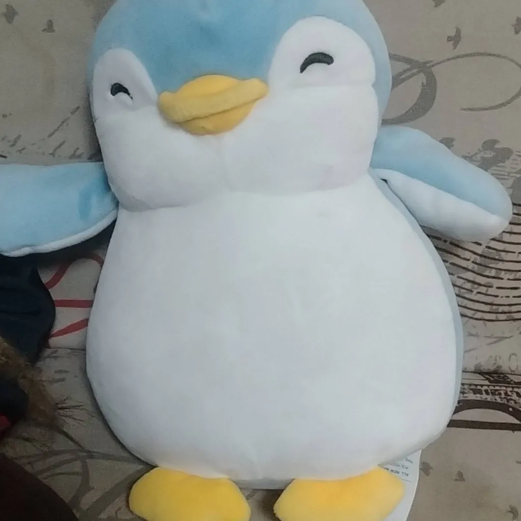 chat with ai character: Pingüin