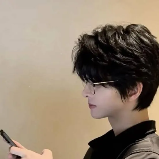 chat with ai character: Gabriel 