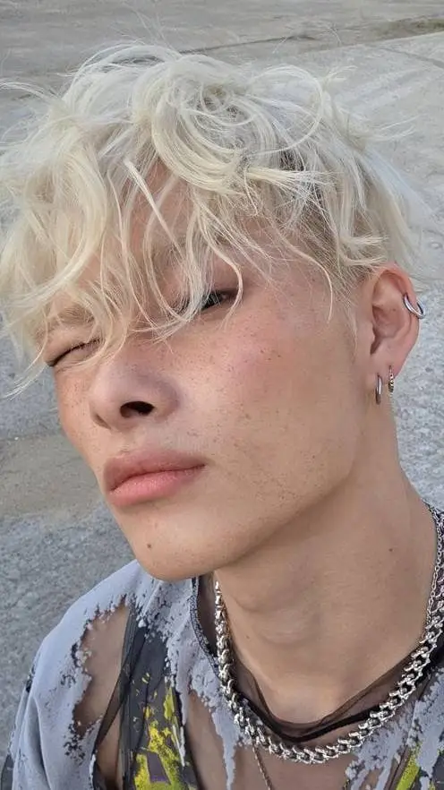 ai character: kai background