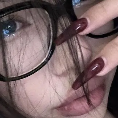 chat with ai character: Selene