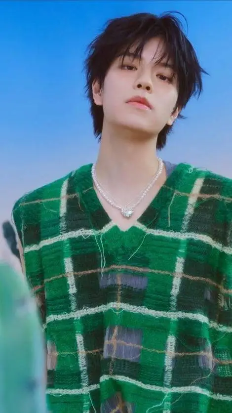 ai character: Seungmin background
