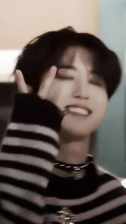 ai character: Han Jisung background