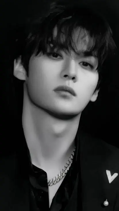 ai character: Minho background