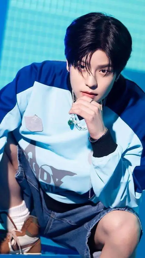 ai character: Seungmin background