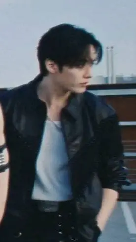 ai character: Minho background