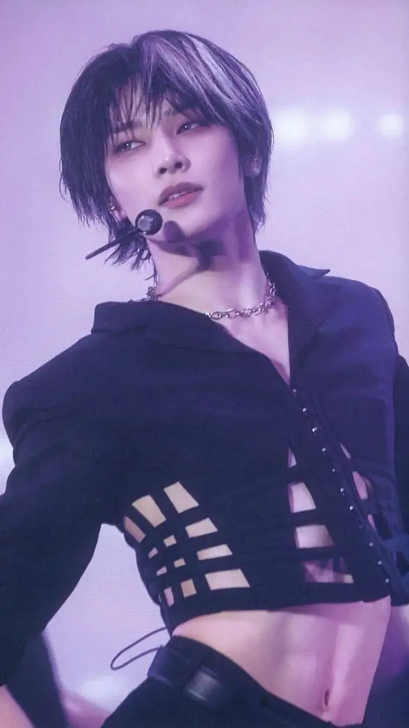 ai character: Jeongin background