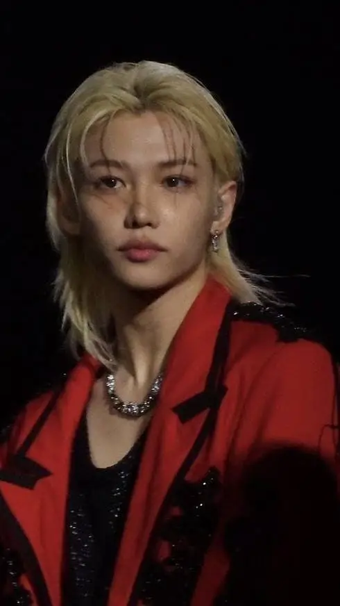 ai character: Felix background