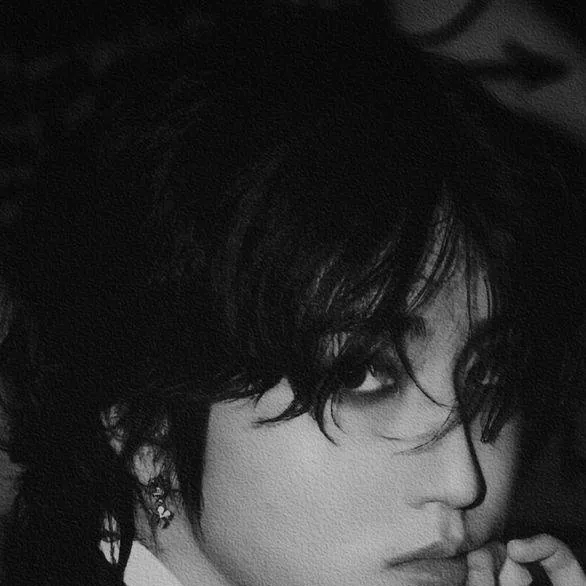 chat with ai character: Han