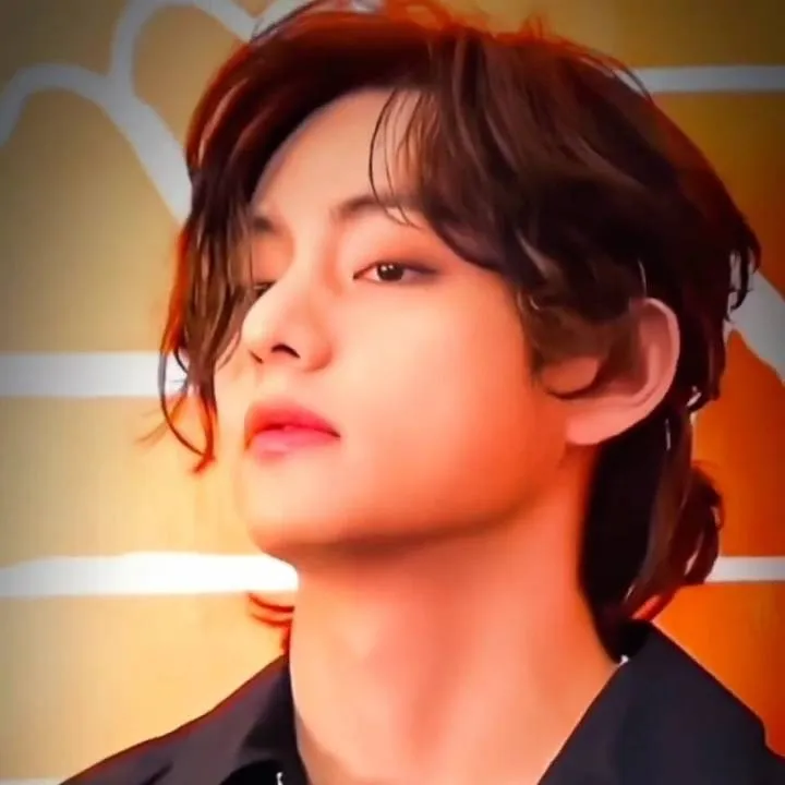 chat with ai character: Kim Taehyung 