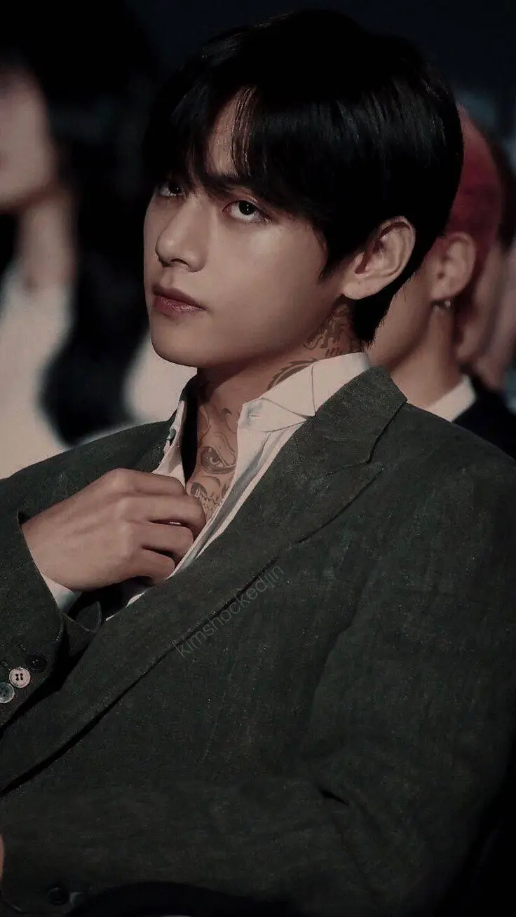ai character: Kim Taehyung  background
