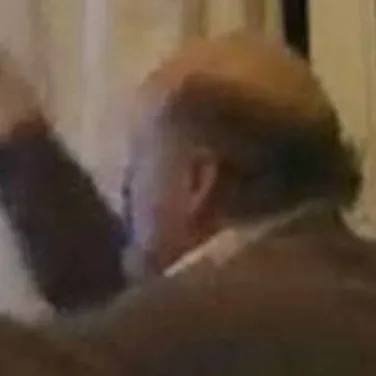 chat with ai character: tano pasman