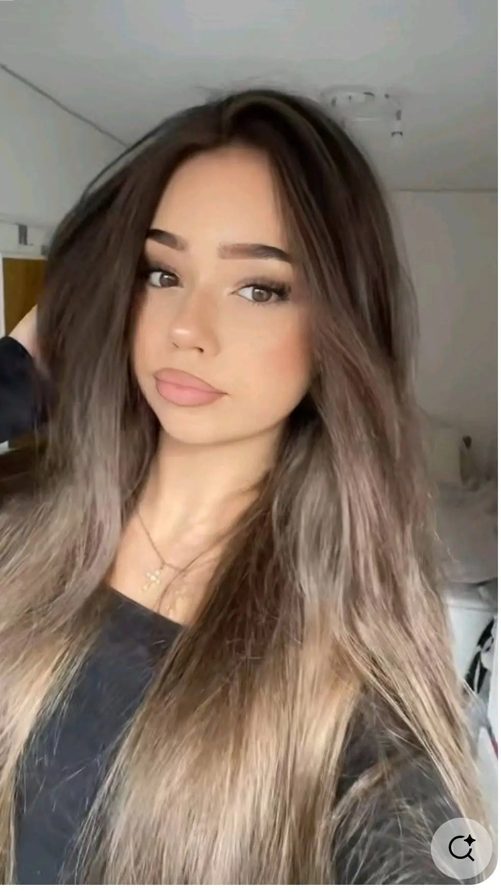 ai character: ~🌊lu🌊~ background