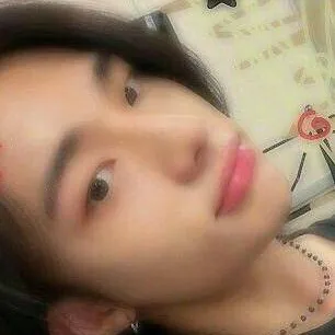 chat with ai character: Hwang Hyunjin ~