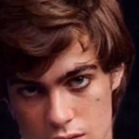 chat with ai character: theodore nott