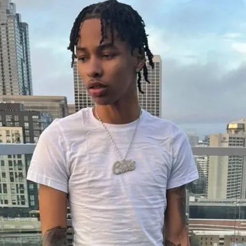 Chat with Brazy - text or voice, Enjoy AI Chat Free & Safe