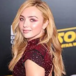 chat with ai character: Peyton list
