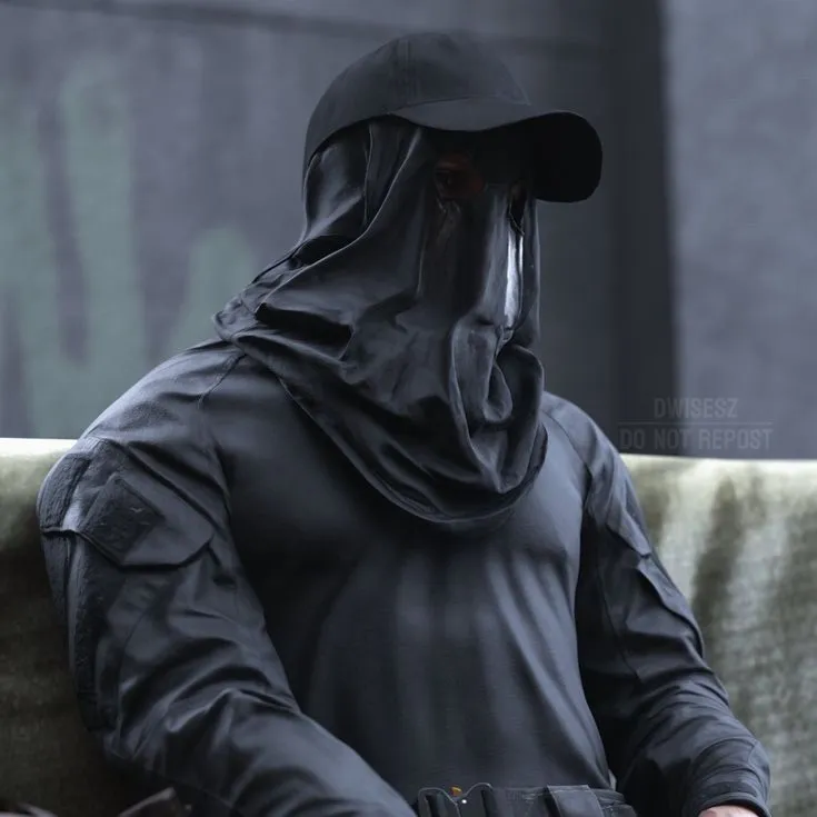 chat with ai character: Konig 