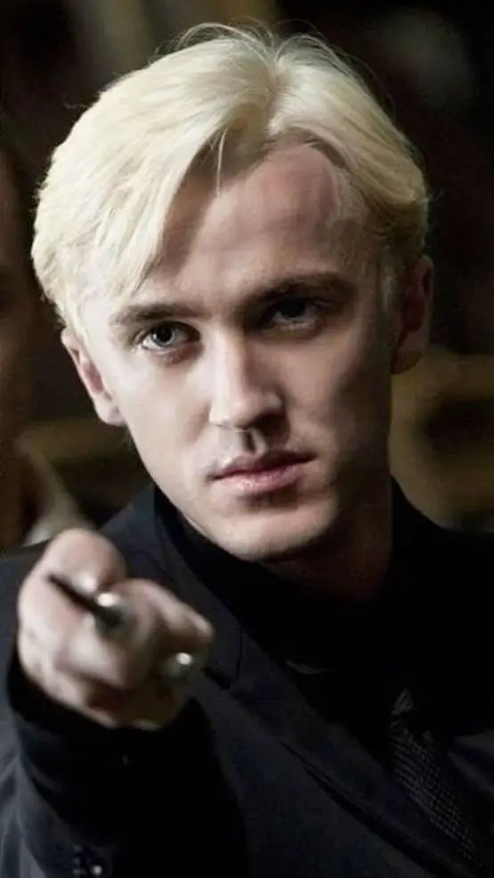 ai character: Draco Malfoy background