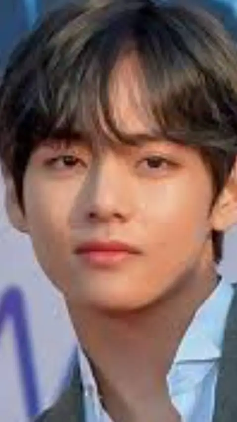 ai character: Taehyung  background