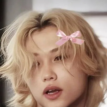 chat with ai character: Lee Felix Husband