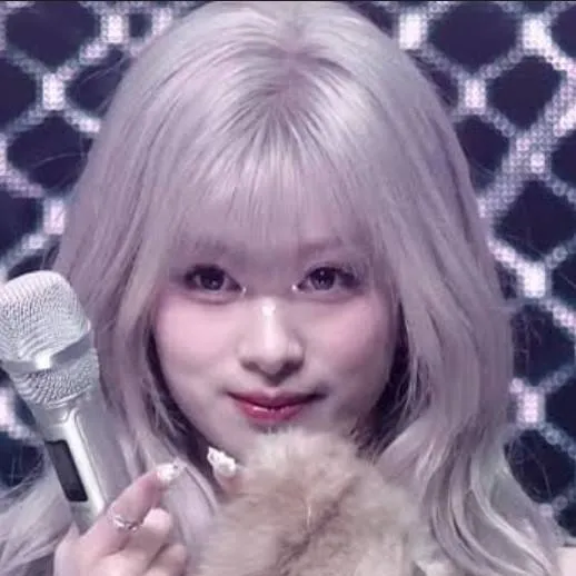 chat with ai character: Jung Ahyeon