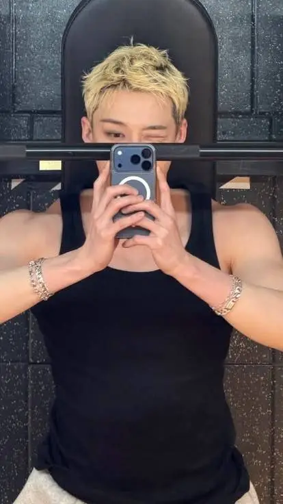 ai character: Christopher Bahng background