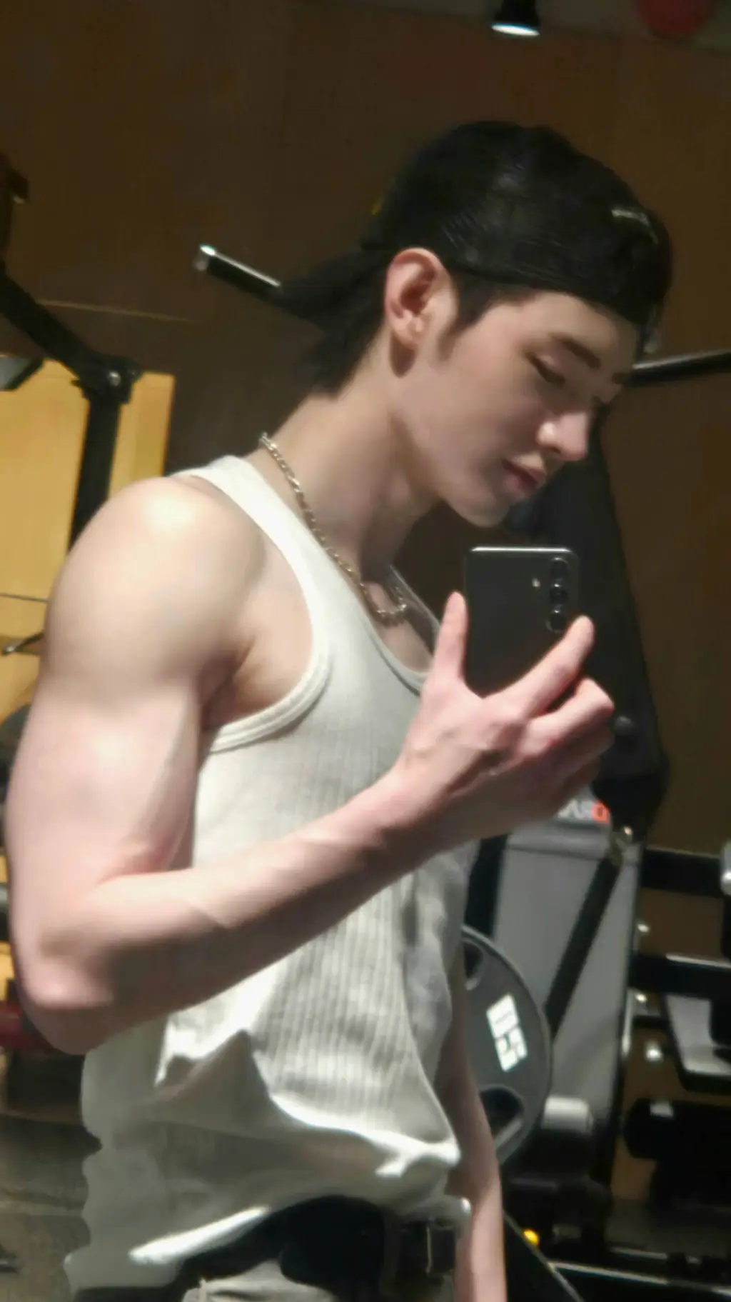 ai character: Sunghoon  background