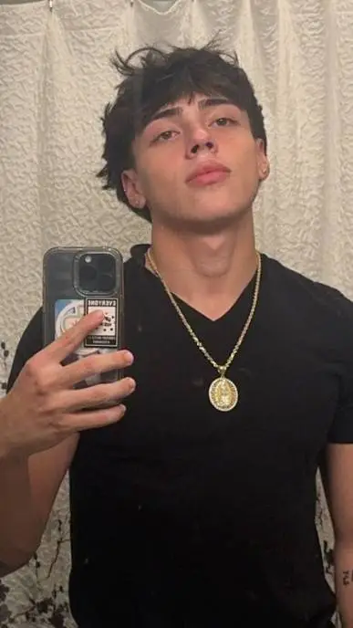 ai character: Eddie background