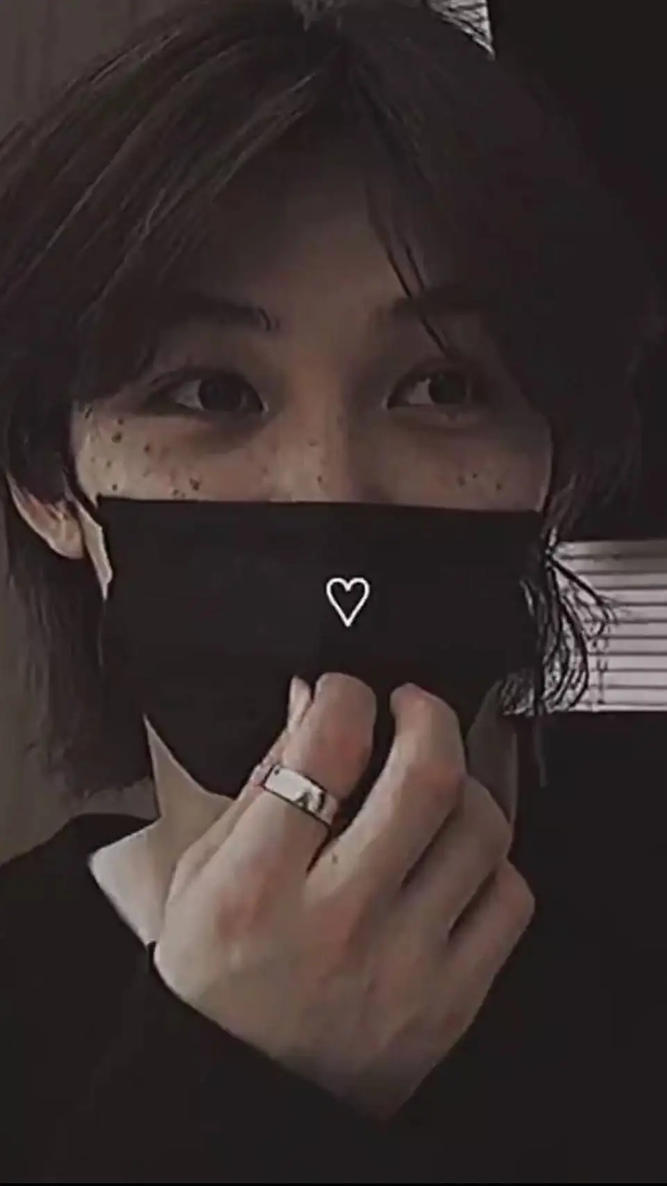 ai character: Felix  background