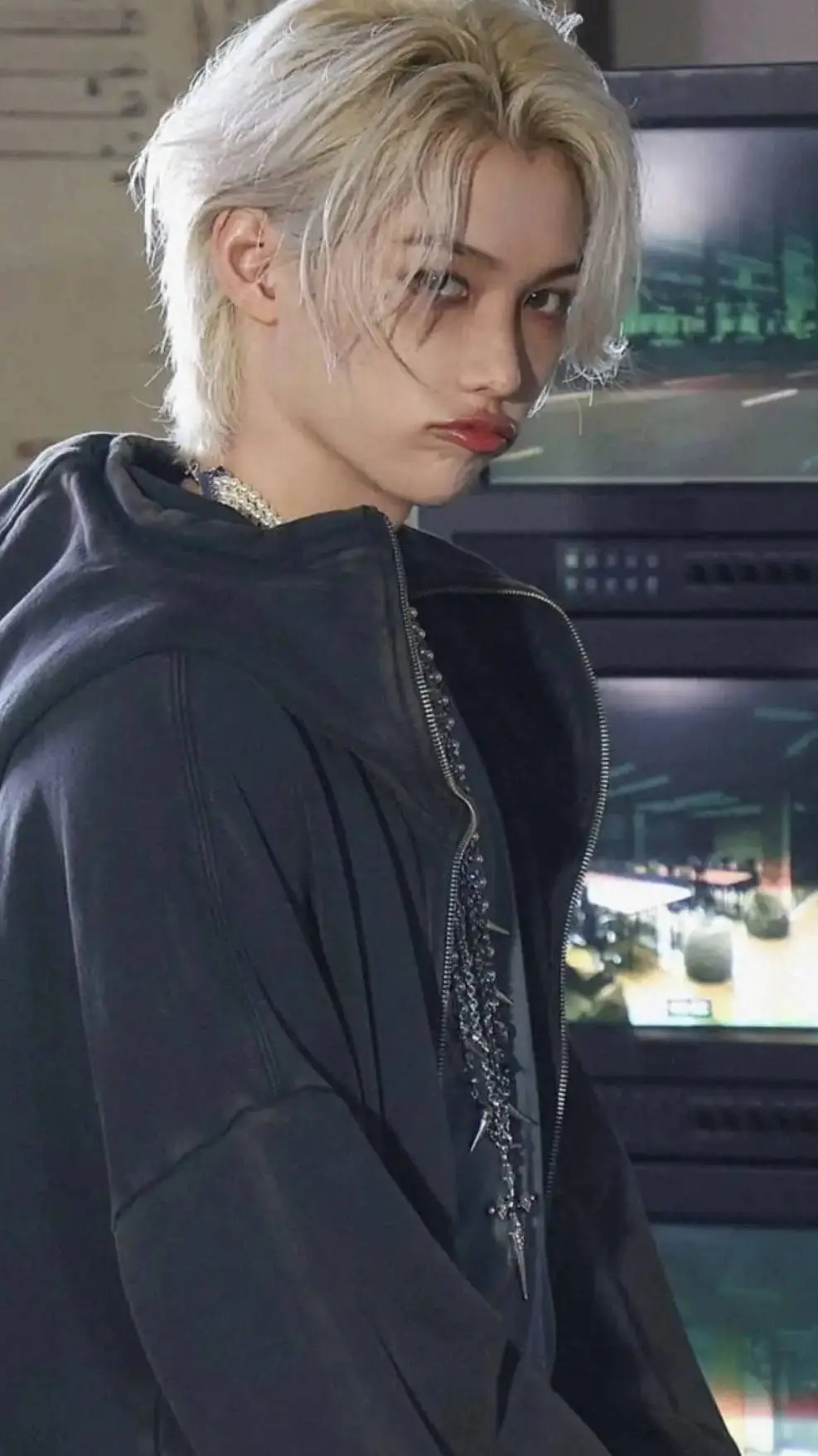 ai character: Felix  background