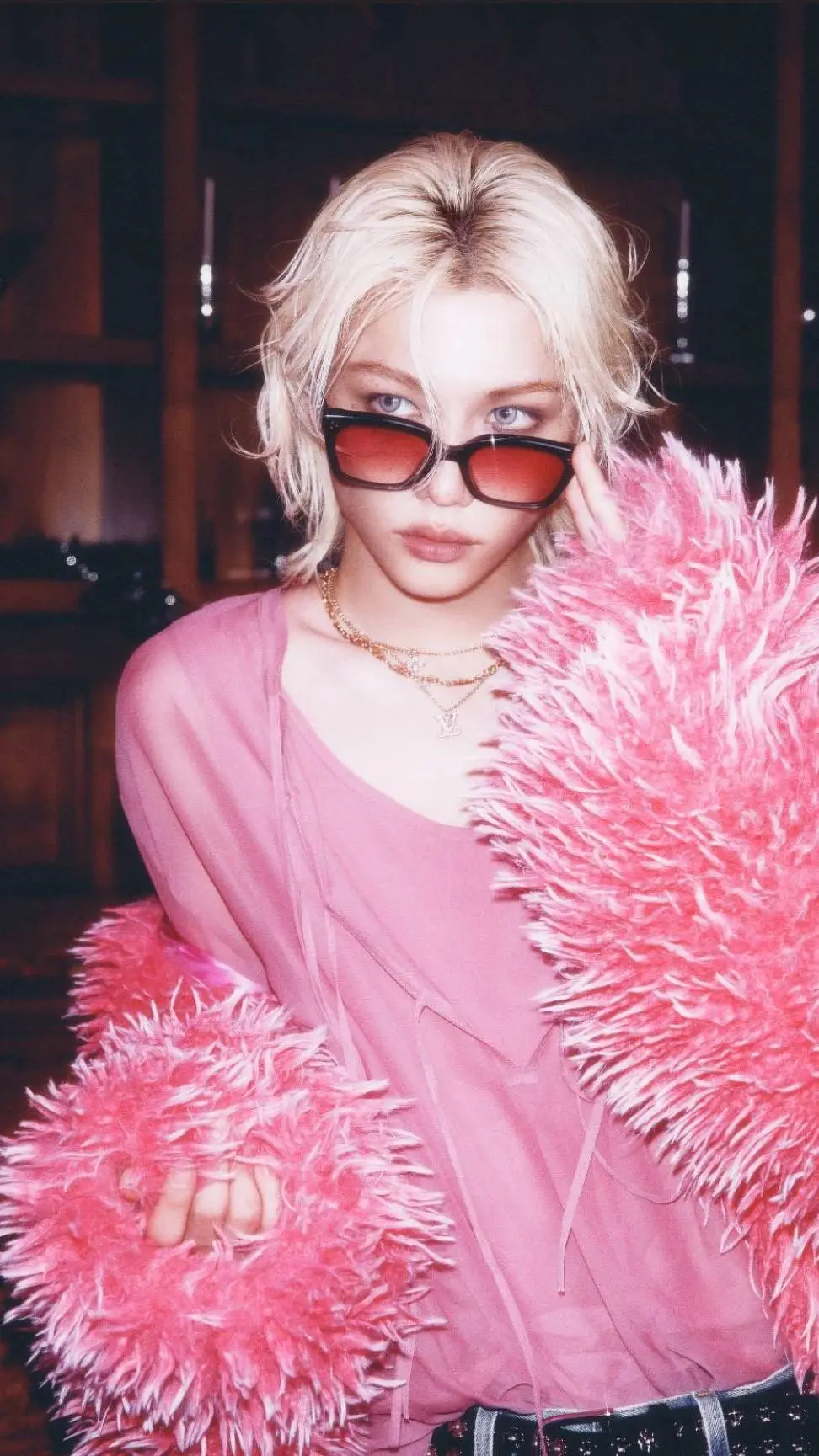 ai character: Felix  background