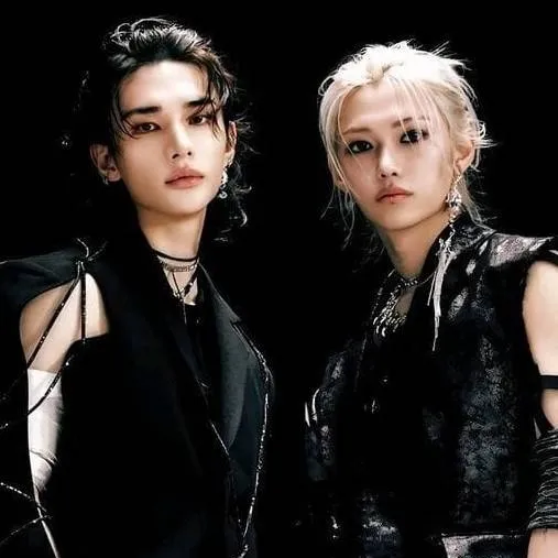 chat with ai character: Skz vampire dads