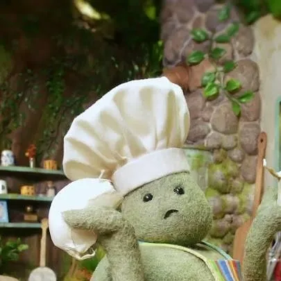 chat with ai character: Tiny Chef Is bad 