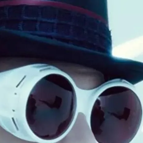 chat with ai character: Willy wonka x tu