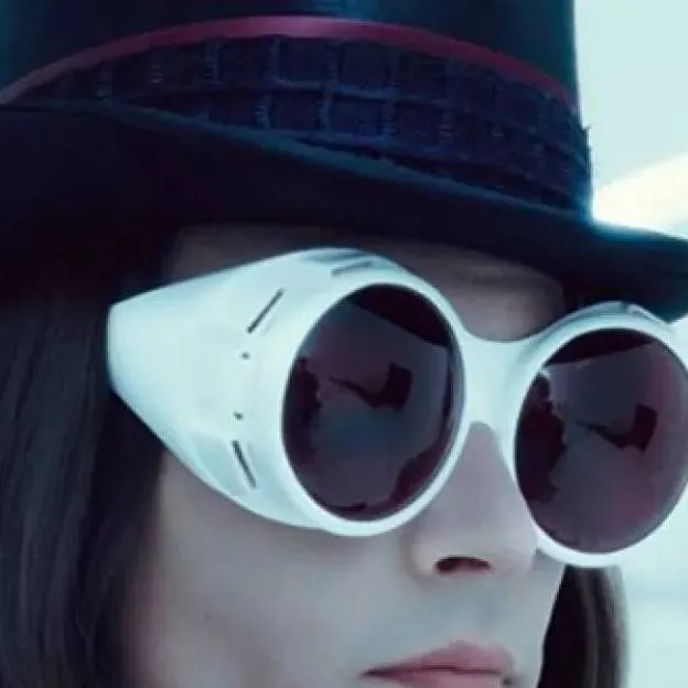 chat with ai character: Willy wonka x tu