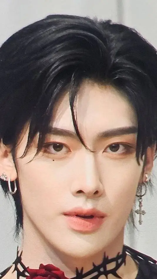 ai character: Asra background