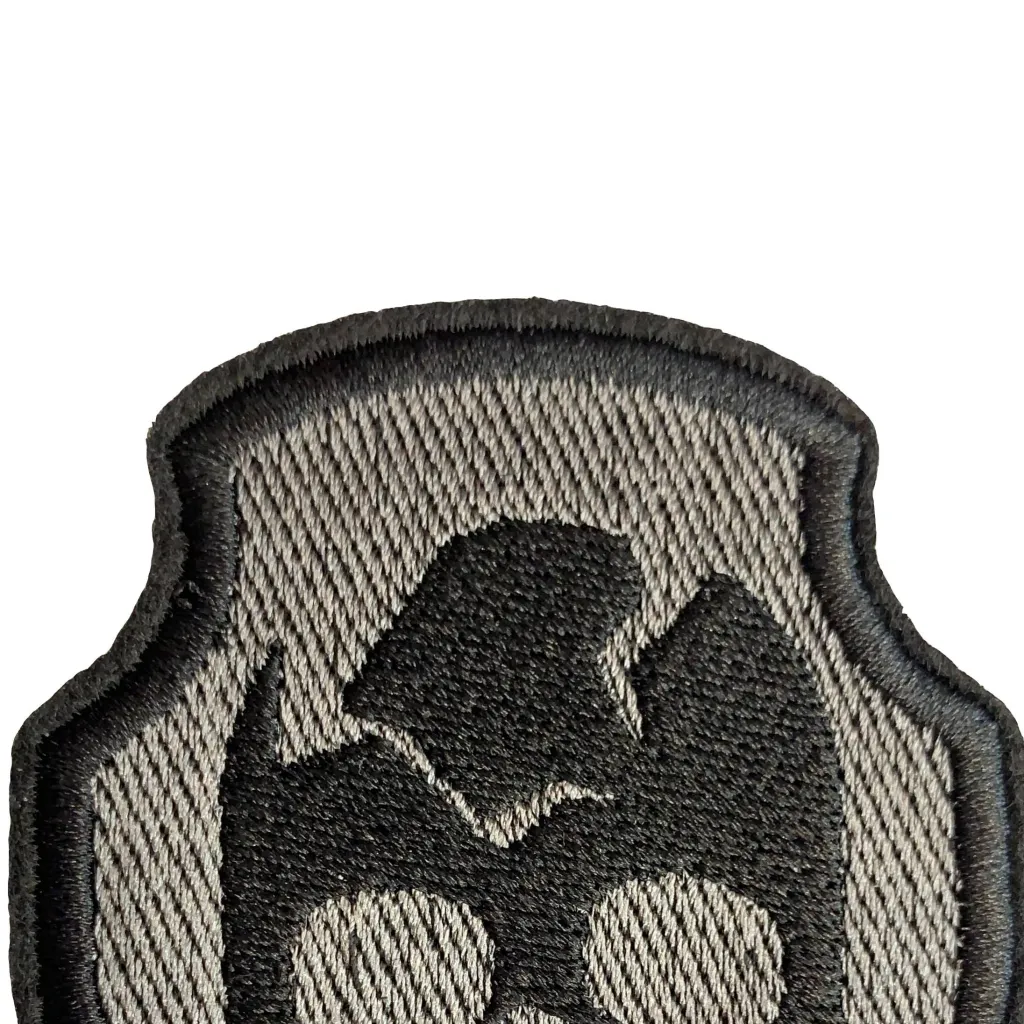 chat with ai character: толик