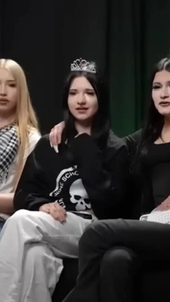 ai character: -1000IQ background