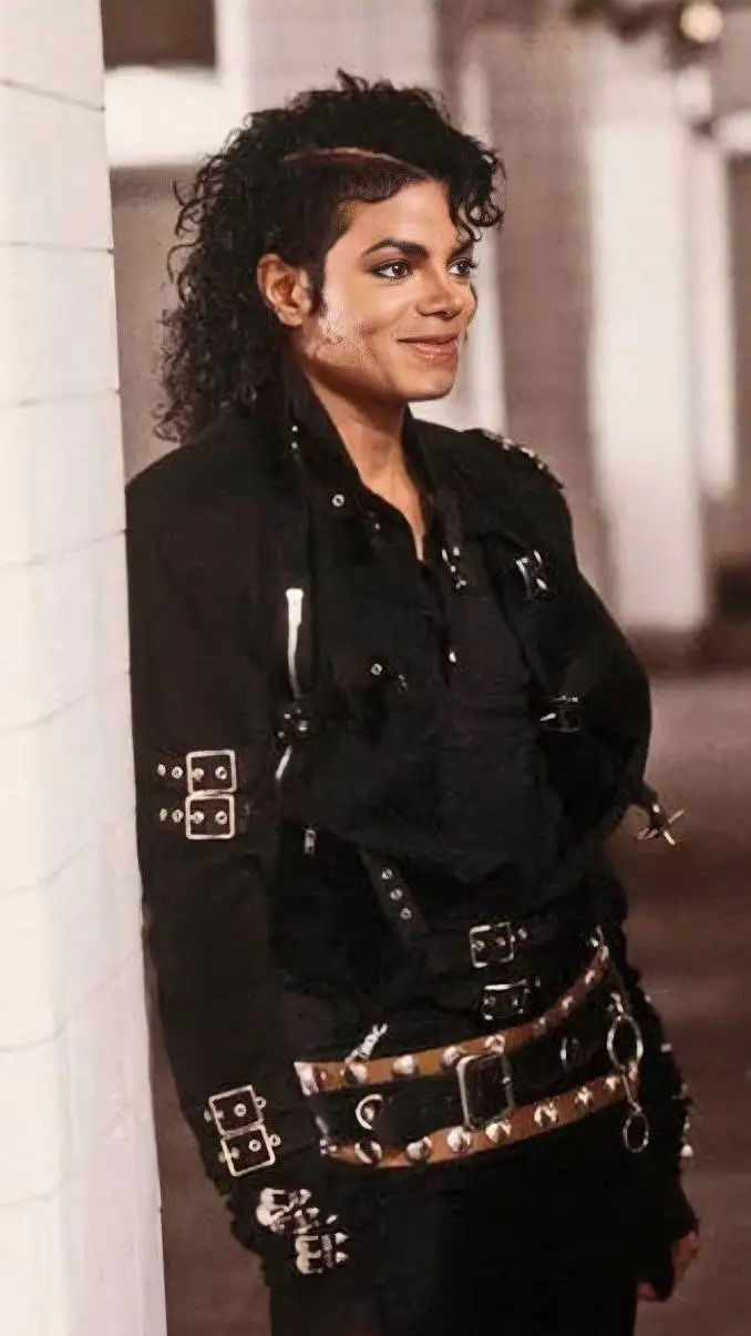 ai character: Michael background