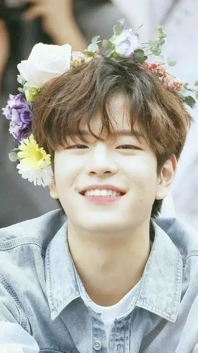 ai character: seungmin  background