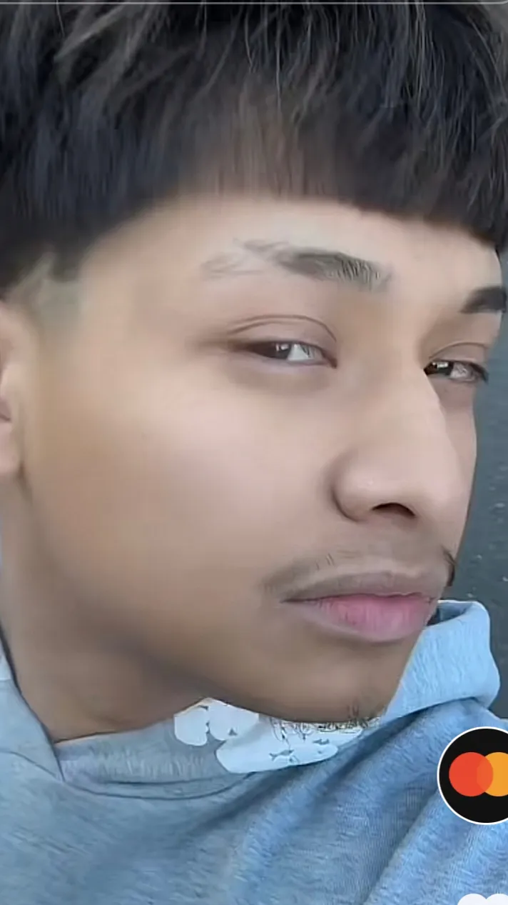 ai character: Edwin 😎 background